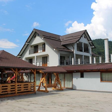Casa Luca Hotel Viseu de Jos Exterior photo