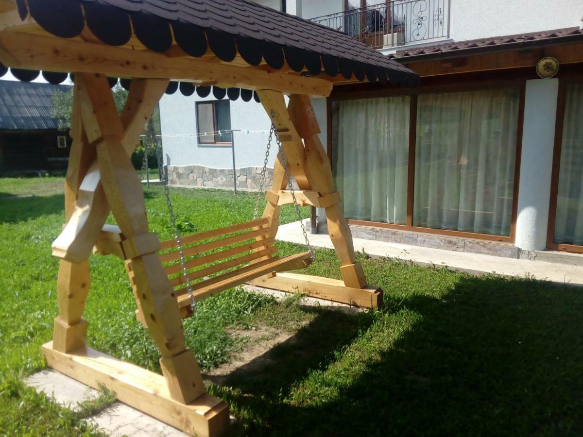 Casa Luca Hotel Viseu de Jos Exterior photo